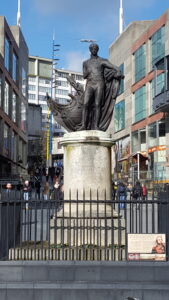 Statue of Nelson and the 'Victory', St. Martin's Walk